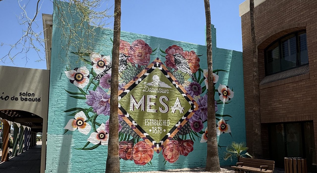 downtown mesa mural in mesa arizona