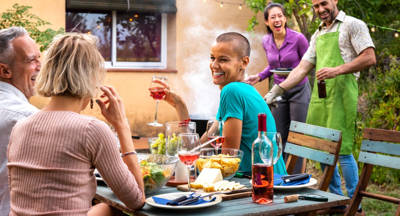 Throw-Your-Last-Summer-Backyard-BBQ