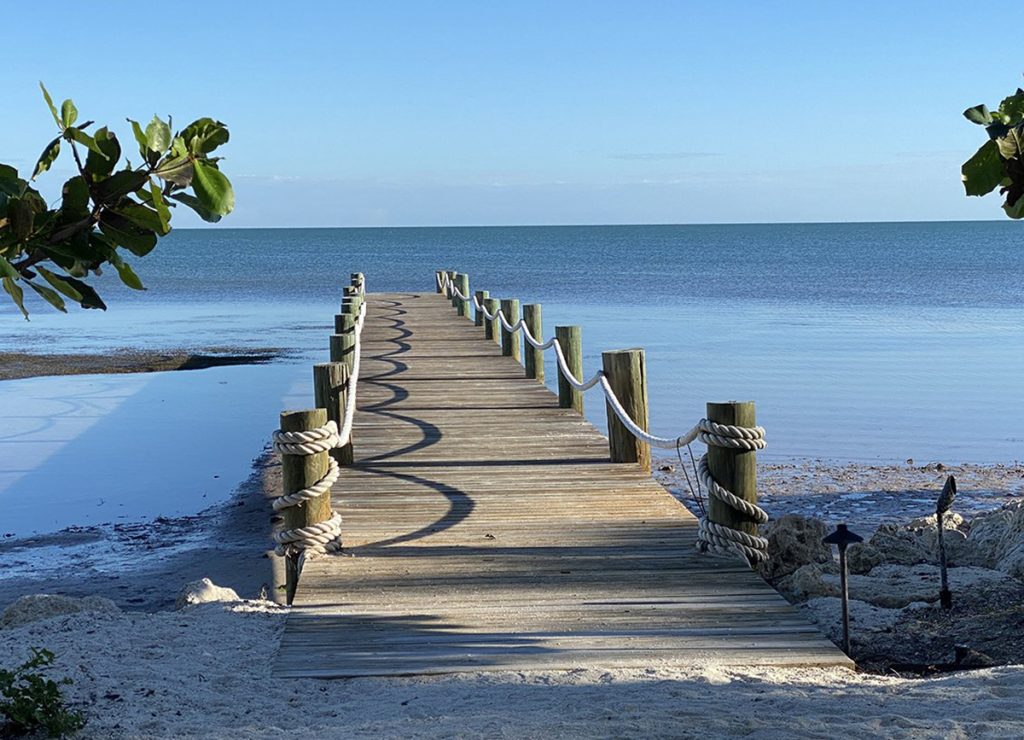 FLORIDA KEYS BEACH PIER AT GRASSY FLATS